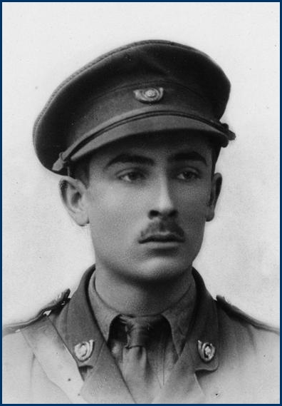 En cours : officier britannique 1ère Guerre mondiale 20-1916-07-lieutenant-charles-frederick-wells-wait-unit-10th-battalion-kings-own-yorkshire-light-infantry-15-july-1916